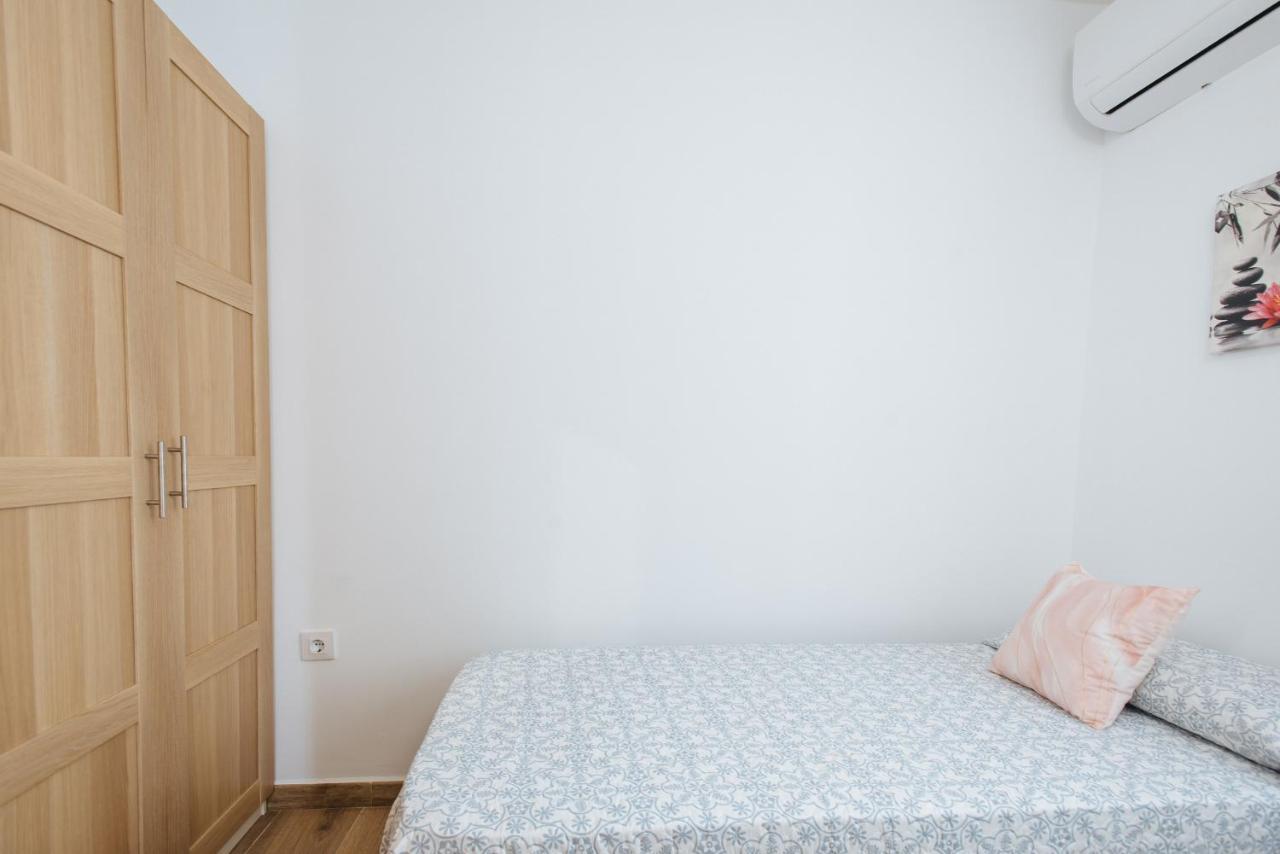 El Apartamento Del Reloj De Sol เซบีญา ภายนอก รูปภาพ