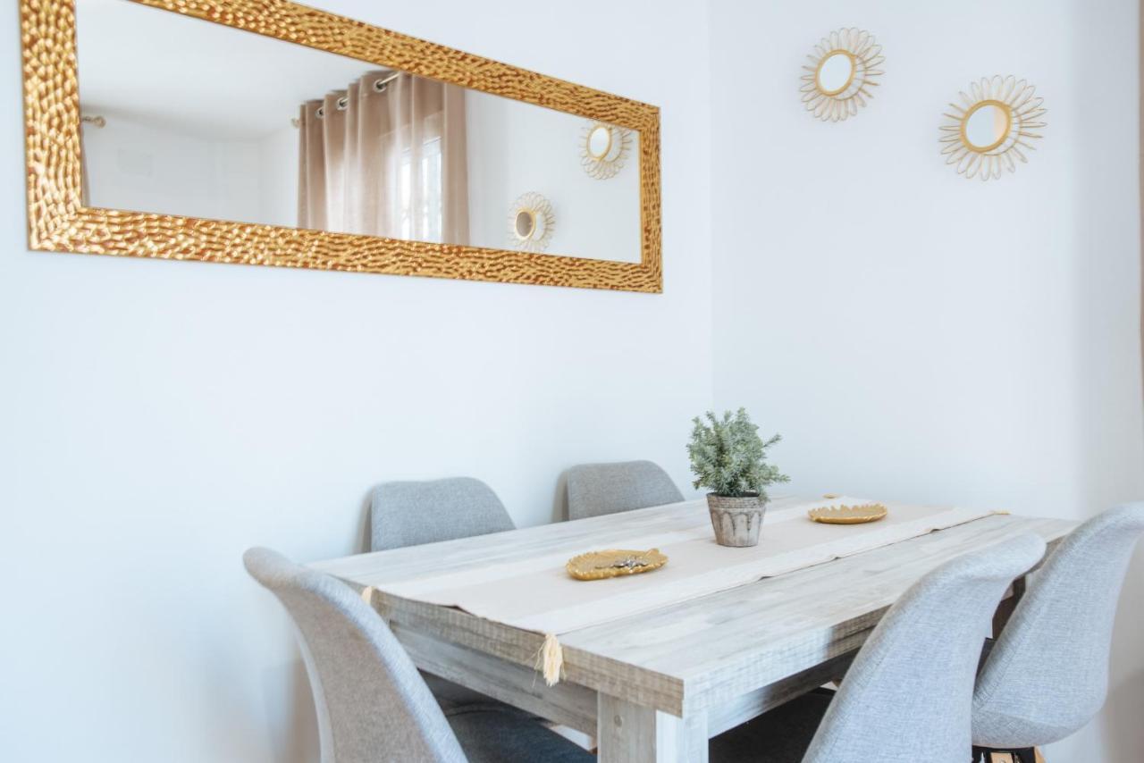 El Apartamento Del Reloj De Sol เซบีญา ภายนอก รูปภาพ