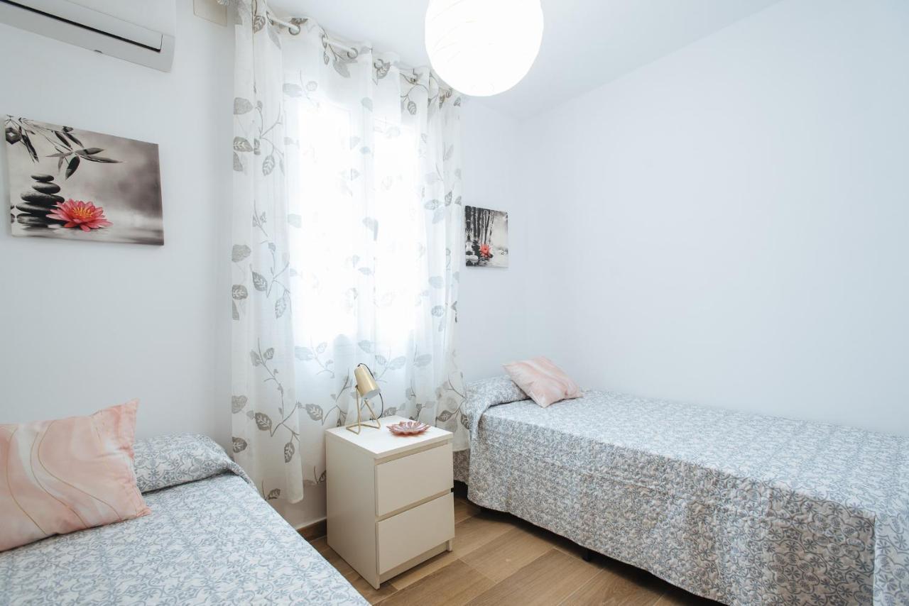 El Apartamento Del Reloj De Sol เซบีญา ภายนอก รูปภาพ