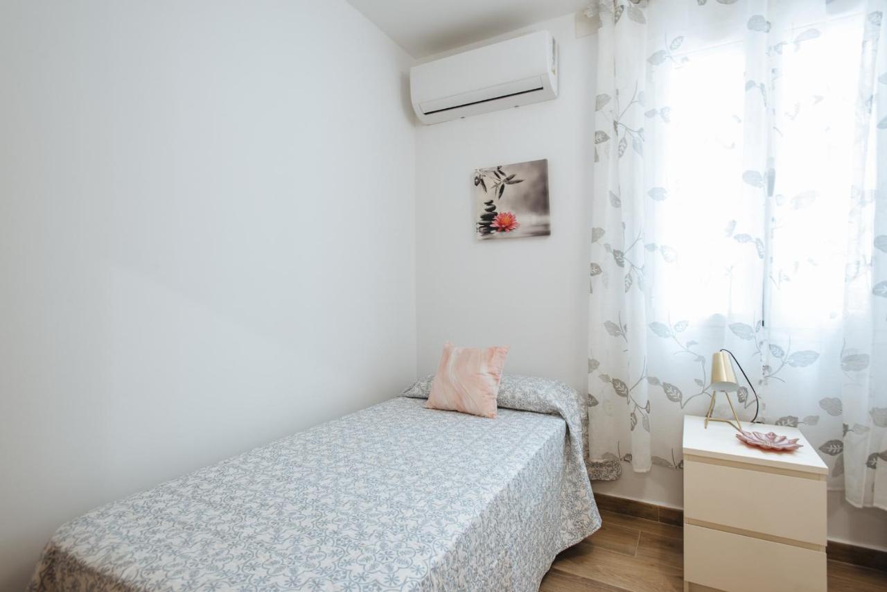 El Apartamento Del Reloj De Sol เซบีญา ภายนอก รูปภาพ