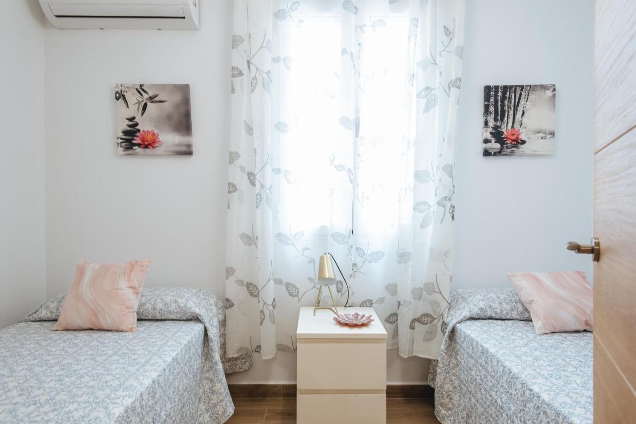El Apartamento Del Reloj De Sol เซบีญา ภายนอก รูปภาพ